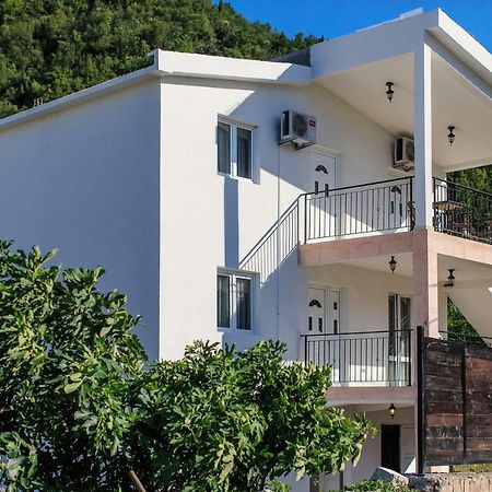 Gazdinstvo Vranac Apartment เวียร์ปาซาร์ ภายนอก รูปภาพ